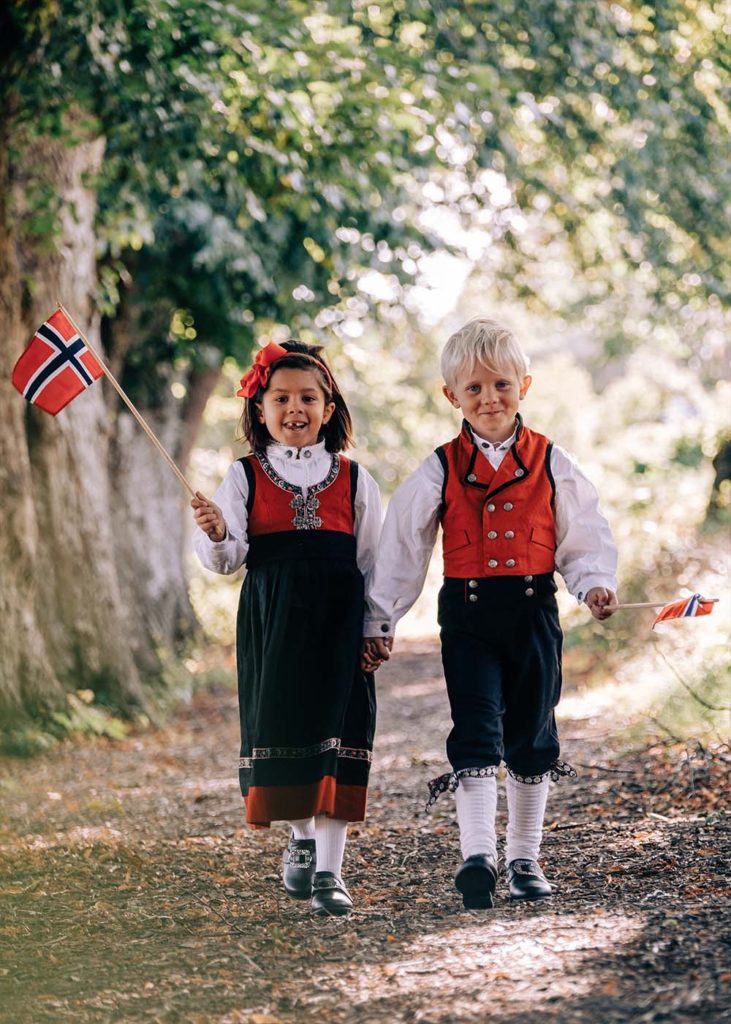 17 mai - festdrakt & bunad til barn - Alt på stell